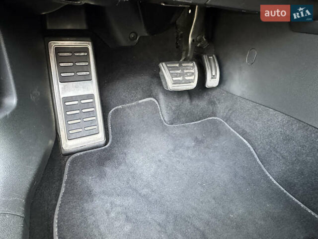 Белый Фольксваген Arteon, объемом двигателя 2 л и пробегом 215 тыс. км за 25999 $, фото 80 на Automoto.ua