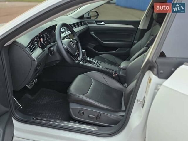 Білий Фольксваген Arteon, об'ємом двигуна 1.98 л та пробігом 99 тис. км за 27999 $, фото 48 на Automoto.ua