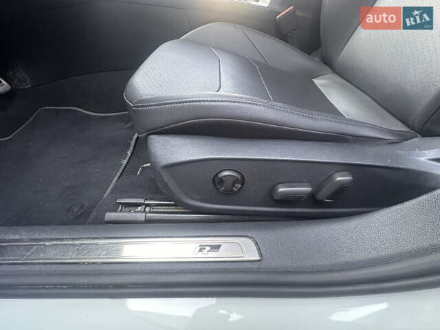 Білий Фольксваген Arteon, об'ємом двигуна 2 л та пробігом 147 тис. км за 19500 $, фото 18 на Automoto.ua