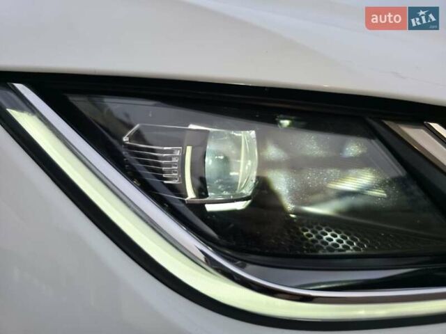 Білий Фольксваген Arteon, об'ємом двигуна 1.98 л та пробігом 99 тис. км за 27999 $, фото 61 на Automoto.ua
