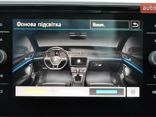 Белый Фольксваген Arteon, объемом двигателя 2 л и пробегом 80 тыс. км за 28900 $, фото 43 на Automoto.ua