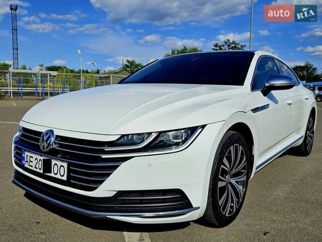 Білий Фольксваген Arteon, об'ємом двигуна 2 л та пробігом 150 тис. км за 27900 $, фото 1 на Automoto.ua