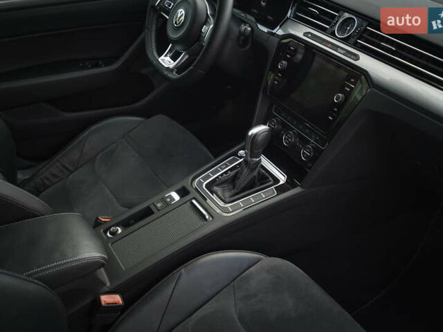 Білий Фольксваген Arteon, об'ємом двигуна 2 л та пробігом 146 тис. км за 28700 $, фото 62 на Automoto.ua