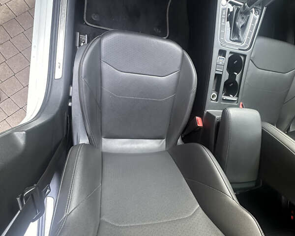 Білий Фольксваген Arteon, об'ємом двигуна 2 л та пробігом 147 тис. км за 19500 $, фото 26 на Automoto.ua