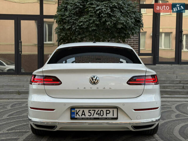 Белый Фольксваген Arteon, объемом двигателя 2 л и пробегом 154 тыс. км за 27600 $, фото 13 на Automoto.ua