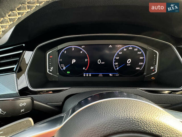 Белый Фольксваген Arteon, объемом двигателя 2 л и пробегом 215 тыс. км за 25999 $, фото 58 на Automoto.ua