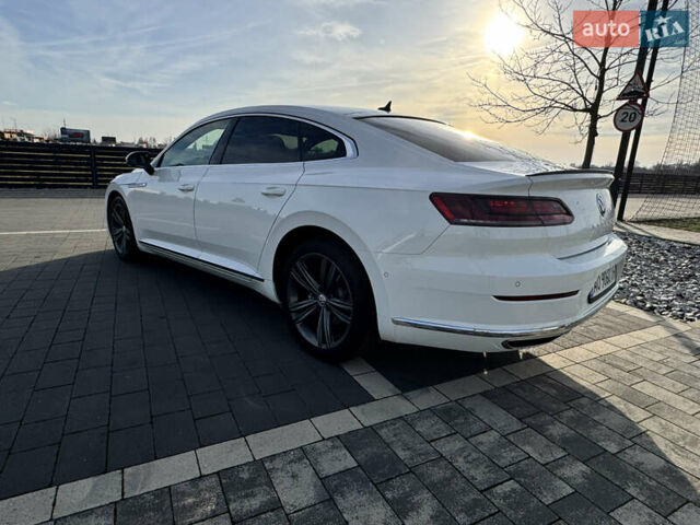 Белый Фольксваген Arteon, объемом двигателя 2 л и пробегом 215 тыс. км за 25999 $, фото 33 на Automoto.ua