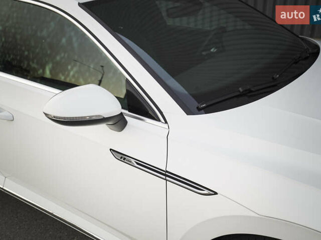 Білий Фольксваген Arteon, об'ємом двигуна 2 л та пробігом 146 тис. км за 28700 $, фото 16 на Automoto.ua