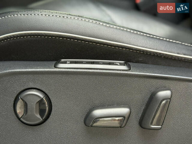 Белый Фольксваген Arteon, объемом двигателя 2 л и пробегом 154 тыс. км за 27600 $, фото 24 на Automoto.ua