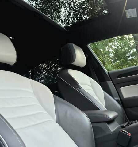 Білий Фольксваген Arteon, об'ємом двигуна 1.98 л та пробігом 87 тис. км за 26500 $, фото 31 на Automoto.ua