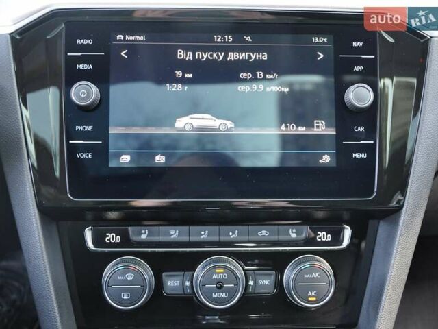 Белый Фольксваген Arteon, объемом двигателя 2 л и пробегом 80 тыс. км за 28900 $, фото 35 на Automoto.ua