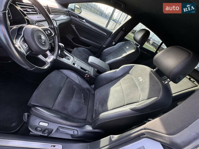 Белый Фольксваген Arteon, объемом двигателя 2 л и пробегом 215 тыс. км за 25999 $, фото 56 на Automoto.ua