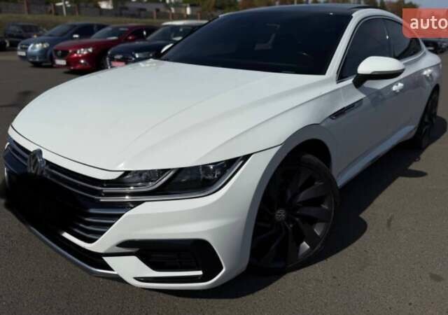Белый Фольксваген Arteon, объемом двигателя 1.98 л и пробегом 87 тыс. км за 24444 $, фото 3 на Automoto.ua