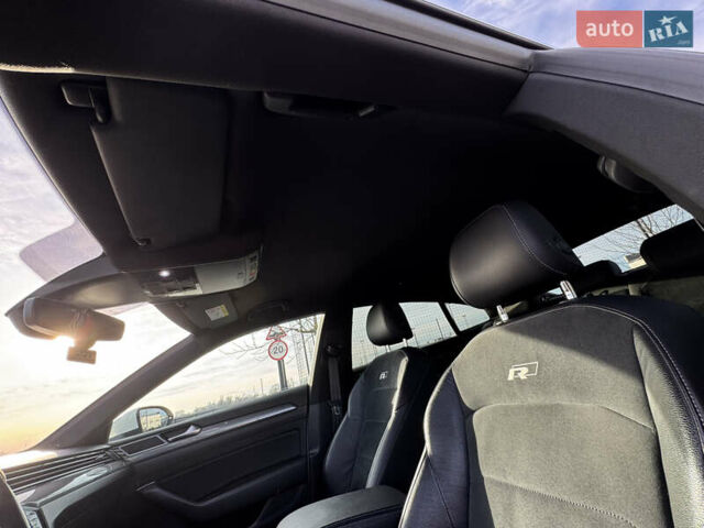 Белый Фольксваген Arteon, объемом двигателя 2 л и пробегом 215 тыс. км за 25999 $, фото 64 на Automoto.ua