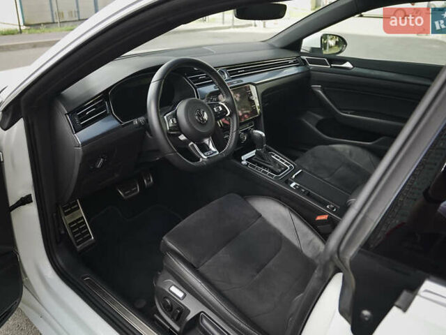 Білий Фольксваген Arteon, об'ємом двигуна 2 л та пробігом 146 тис. км за 28700 $, фото 29 на Automoto.ua