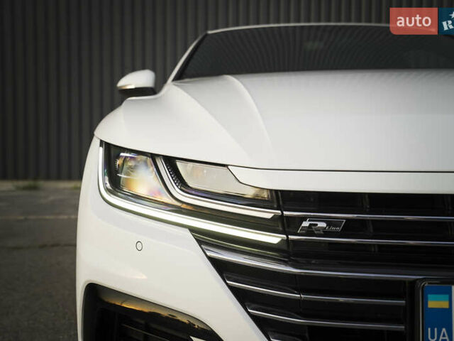 Білий Фольксваген Arteon, об'ємом двигуна 2 л та пробігом 146 тис. км за 28700 $, фото 12 на Automoto.ua
