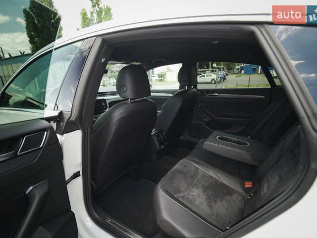 Білий Фольксваген Arteon, об'ємом двигуна 2 л та пробігом 146 тис. км за 28700 $, фото 53 на Automoto.ua