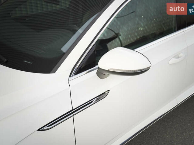 Білий Фольксваген Arteon, об'ємом двигуна 2 л та пробігом 146 тис. км за 28700 $, фото 15 на Automoto.ua