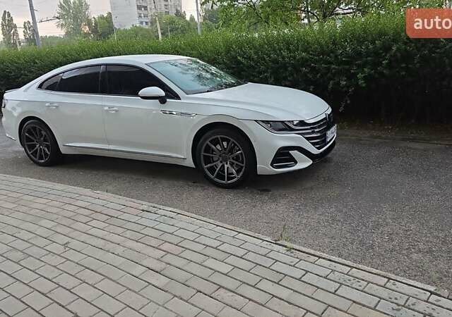 Білий Фольксваген Arteon, об'ємом двигуна 1.98 л та пробігом 99 тис. км за 27999 $, фото 12 на Automoto.ua
