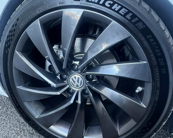 Белый Фольксваген Arteon, объемом двигателя 2 л и пробегом 38 тыс. км за 32000 $, фото 9 на Automoto.ua