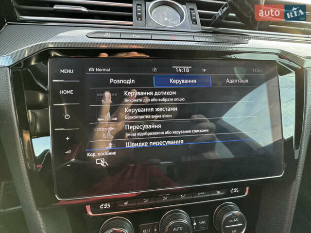 Белый Фольксваген Arteon, объемом двигателя 2 л и пробегом 215 тыс. км за 25999 $, фото 74 на Automoto.ua