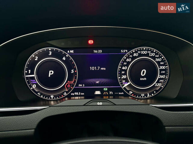 Белый Фольксваген Arteon, объемом двигателя 2 л и пробегом 72 тыс. км за 28500 $, фото 28 на Automoto.ua