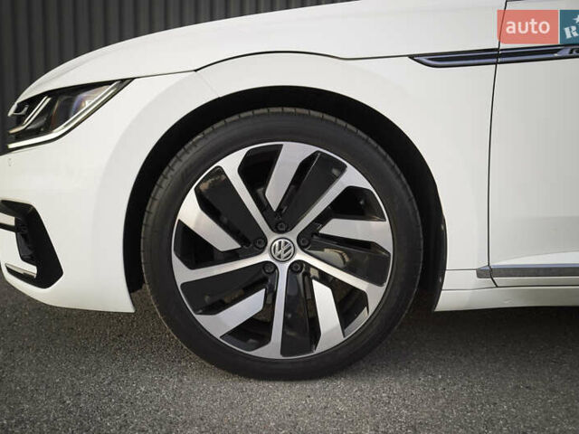 Білий Фольксваген Arteon, об'ємом двигуна 2 л та пробігом 146 тис. км за 28700 $, фото 18 на Automoto.ua