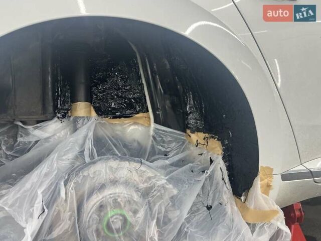 Білий Фольксваген Arteon, об'ємом двигуна 1.98 л та пробігом 99 тис. км за 27999 $, фото 3 на Automoto.ua