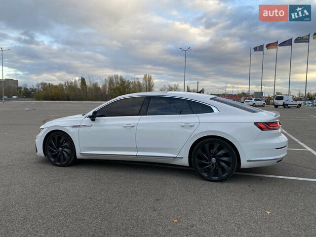 Белый Фольксваген Arteon, объемом двигателя 1.98 л и пробегом 89 тыс. км за 21900 $, фото 7 на Automoto.ua