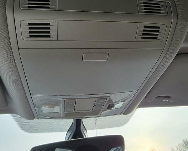 Білий Фольксваген Arteon, об'ємом двигуна 1.98 л та пробігом 99 тис. км за 27999 $, фото 56 на Automoto.ua