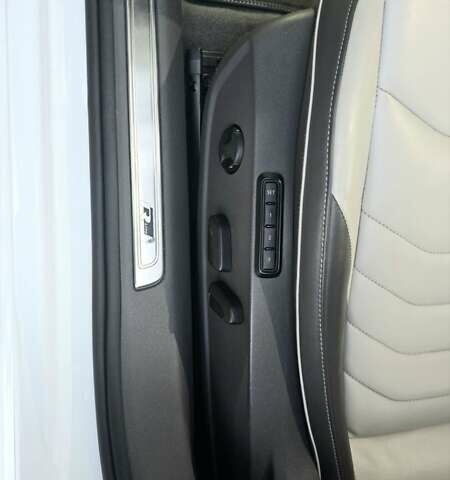 Білий Фольксваген Arteon, об'ємом двигуна 1.98 л та пробігом 87 тис. км за 26500 $, фото 34 на Automoto.ua