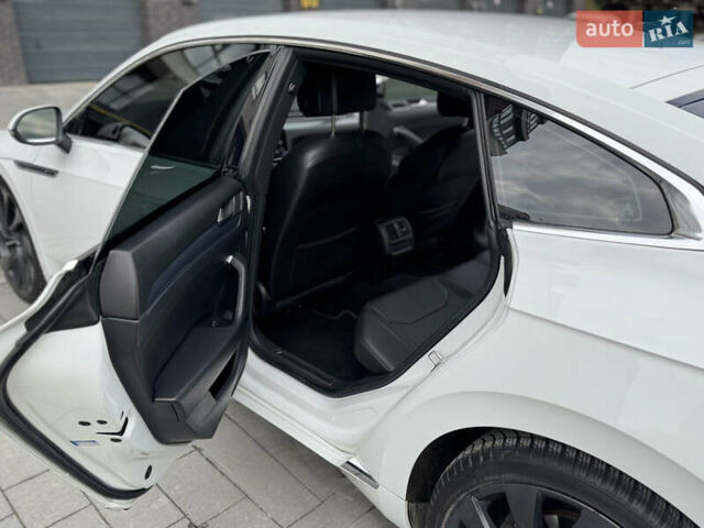 Белый Фольксваген Arteon, объемом двигателя 1.98 л и пробегом 148 тыс. км за 21500 $, фото 22 на Automoto.ua
