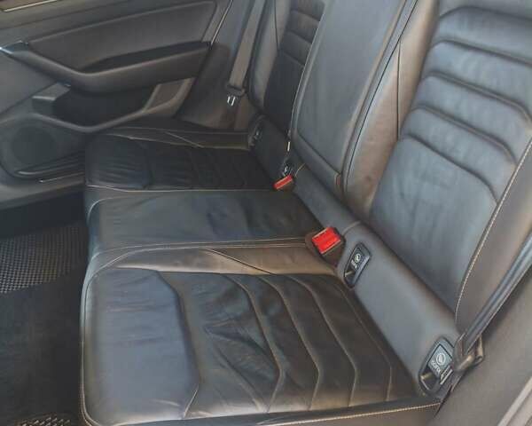 Белый Фольксваген Arteon, объемом двигателя 2 л и пробегом 98 тыс. км за 21000 $, фото 16 на Automoto.ua