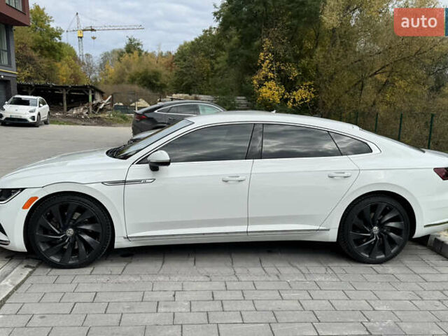 Белый Фольксваген Arteon, объемом двигателя 1.98 л и пробегом 148 тыс. км за 21500 $, фото 2 на Automoto.ua
