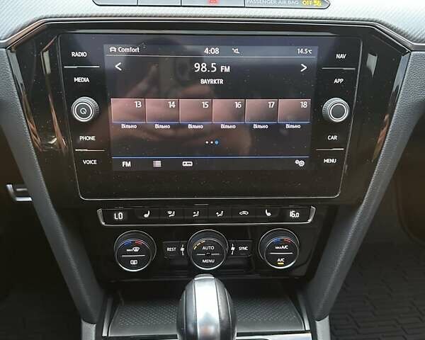 Белый Фольксваген Arteon, объемом двигателя 1.98 л и пробегом 46 тыс. км за 23900 $, фото 20 на Automoto.ua