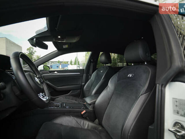 Білий Фольксваген Arteon, об'ємом двигуна 2 л та пробігом 146 тис. км за 28700 $, фото 31 на Automoto.ua