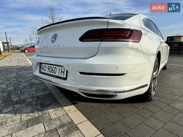 Белый Фольксваген Arteon, объемом двигателя 2 л и пробегом 215 тыс. км за 25999 $, фото 34 на Automoto.ua