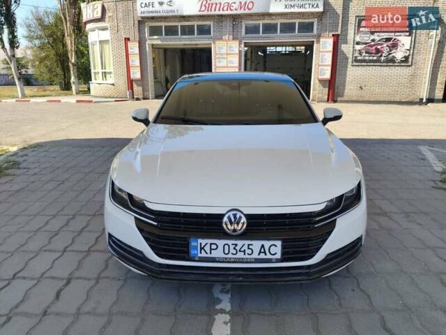 Белый Фольксваген Arteon, объемом двигателя 2 л и пробегом 98 тыс. км за 21000 $, фото 9 на Automoto.ua