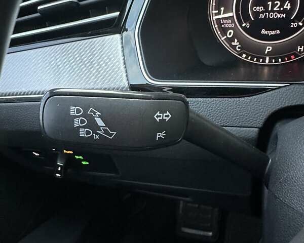 Белый Фольксваген Arteon, объемом двигателя 1.98 л и пробегом 46 тыс. км за 23900 $, фото 41 на Automoto.ua