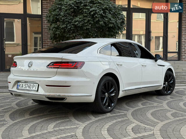 Белый Фольксваген Arteon, объемом двигателя 2 л и пробегом 154 тыс. км за 27600 $, фото 12 на Automoto.ua