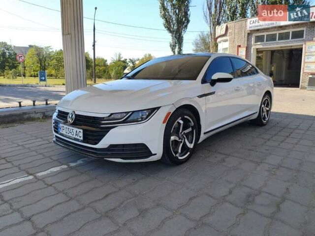 Белый Фольксваген Arteon, объемом двигателя 2 л и пробегом 98 тыс. км за 21000 $, фото 5 на Automoto.ua