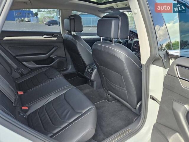 Білий Фольксваген Arteon, об'ємом двигуна 2 л та пробігом 150 тис. км за 27900 $, фото 21 на Automoto.ua
