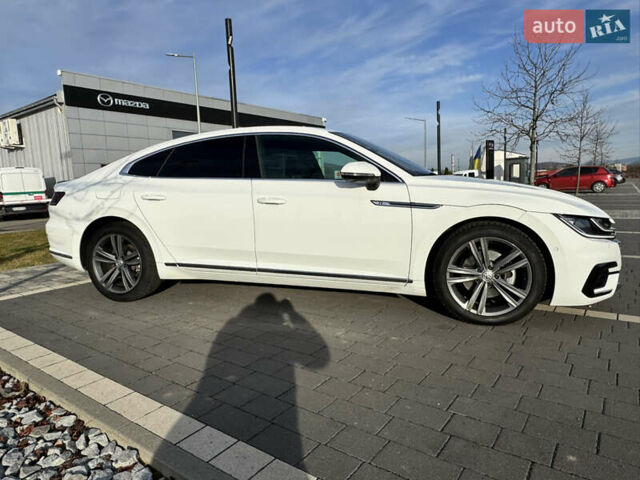 Белый Фольксваген Arteon, объемом двигателя 2 л и пробегом 215 тыс. км за 25999 $, фото 36 на Automoto.ua