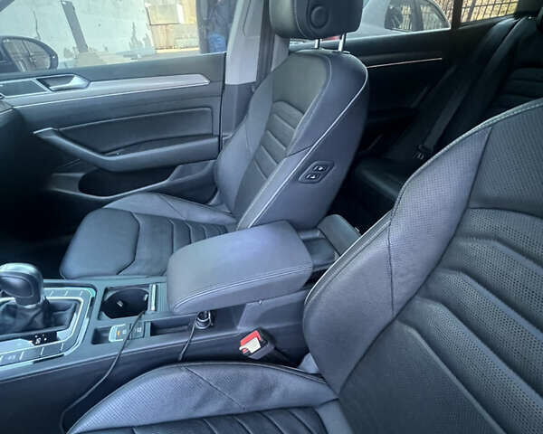 Белый Фольксваген Arteon, объемом двигателя 2 л и пробегом 38 тыс. км за 32000 $, фото 13 на Automoto.ua