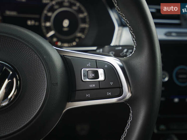 Білий Фольксваген Arteon, об'ємом двигуна 2 л та пробігом 146 тис. км за 28700 $, фото 39 на Automoto.ua