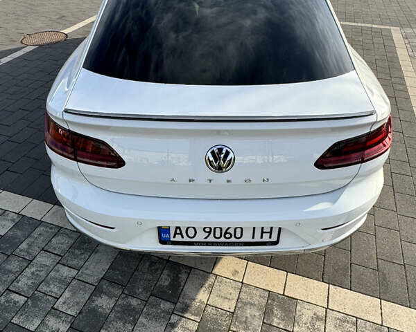 Белый Фольксваген Arteon, объемом двигателя 2 л и пробегом 215 тыс. км за 25999 $, фото 30 на Automoto.ua