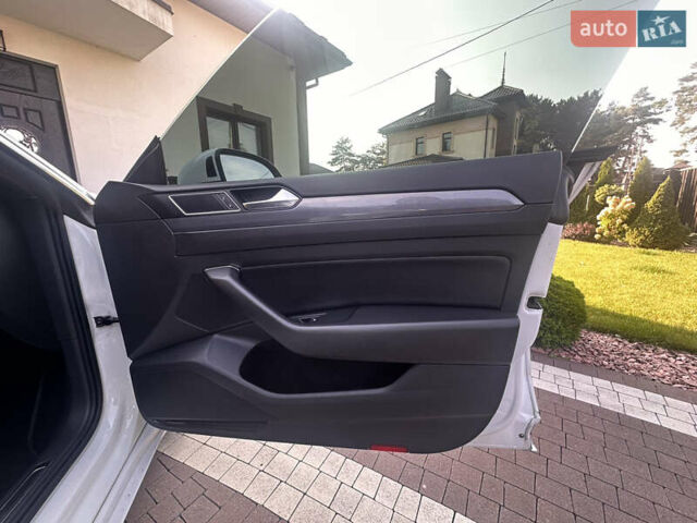 Білий Фольксваген Arteon, об'ємом двигуна 2 л та пробігом 147 тис. км за 19500 $, фото 15 на Automoto.ua