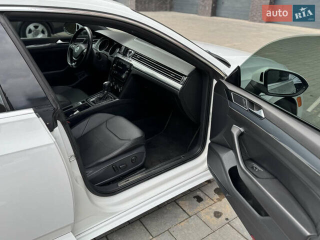 Белый Фольксваген Arteon, объемом двигателя 1.98 л и пробегом 148 тыс. км за 21500 $, фото 20 на Automoto.ua