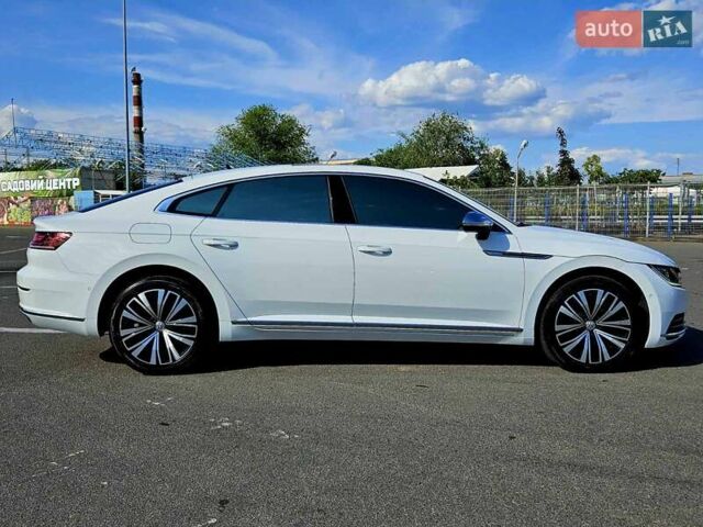 Білий Фольксваген Arteon, об'ємом двигуна 2 л та пробігом 150 тис. км за 27900 $, фото 11 на Automoto.ua
