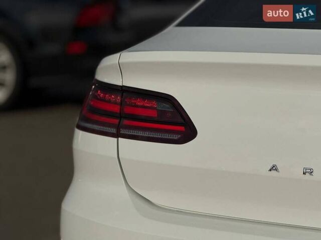 Белый Фольксваген Arteon, объемом двигателя 1.98 л и пробегом 135 тыс. км за 20800 $, фото 17 на Automoto.ua